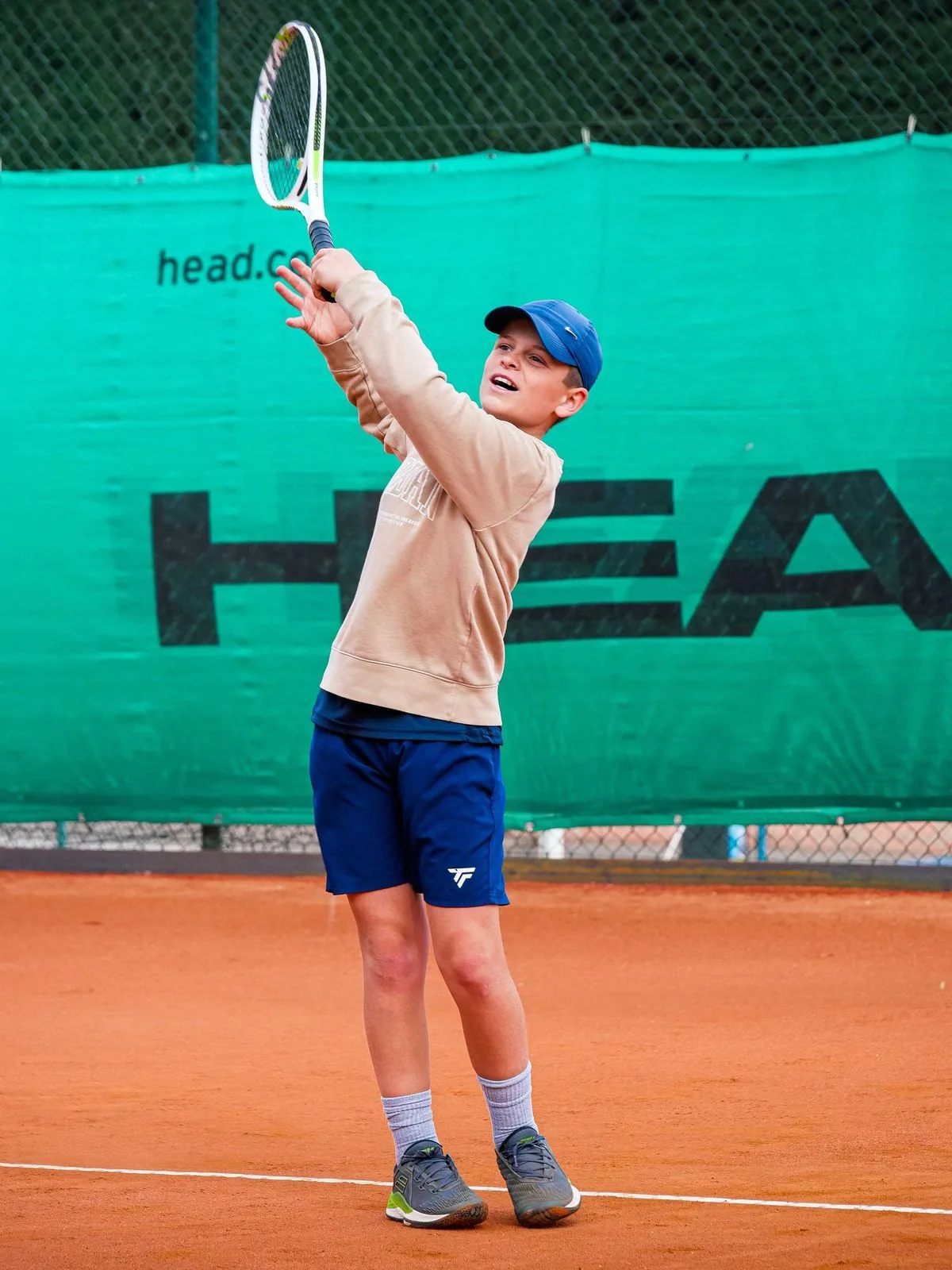 Jeune joueur en entraînement